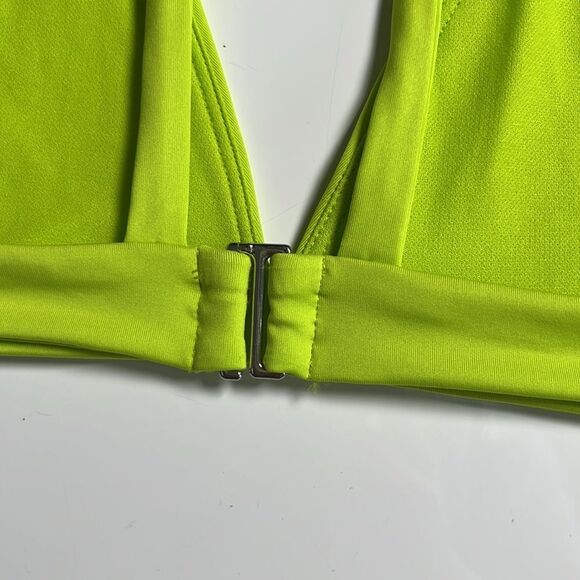 Nike Women's Essential V-Neck Bralette Bikini Top - Picture 8 of 8
